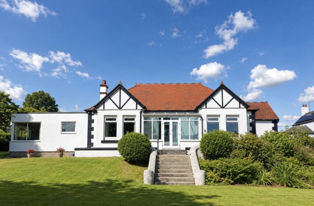 Property image — Glyndwr Road, Gwernymynydd, Mold